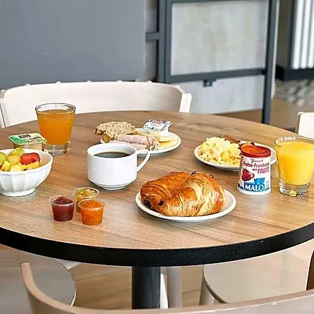 B&B HOTEL Champigny-sur-Marne Hotel 3*